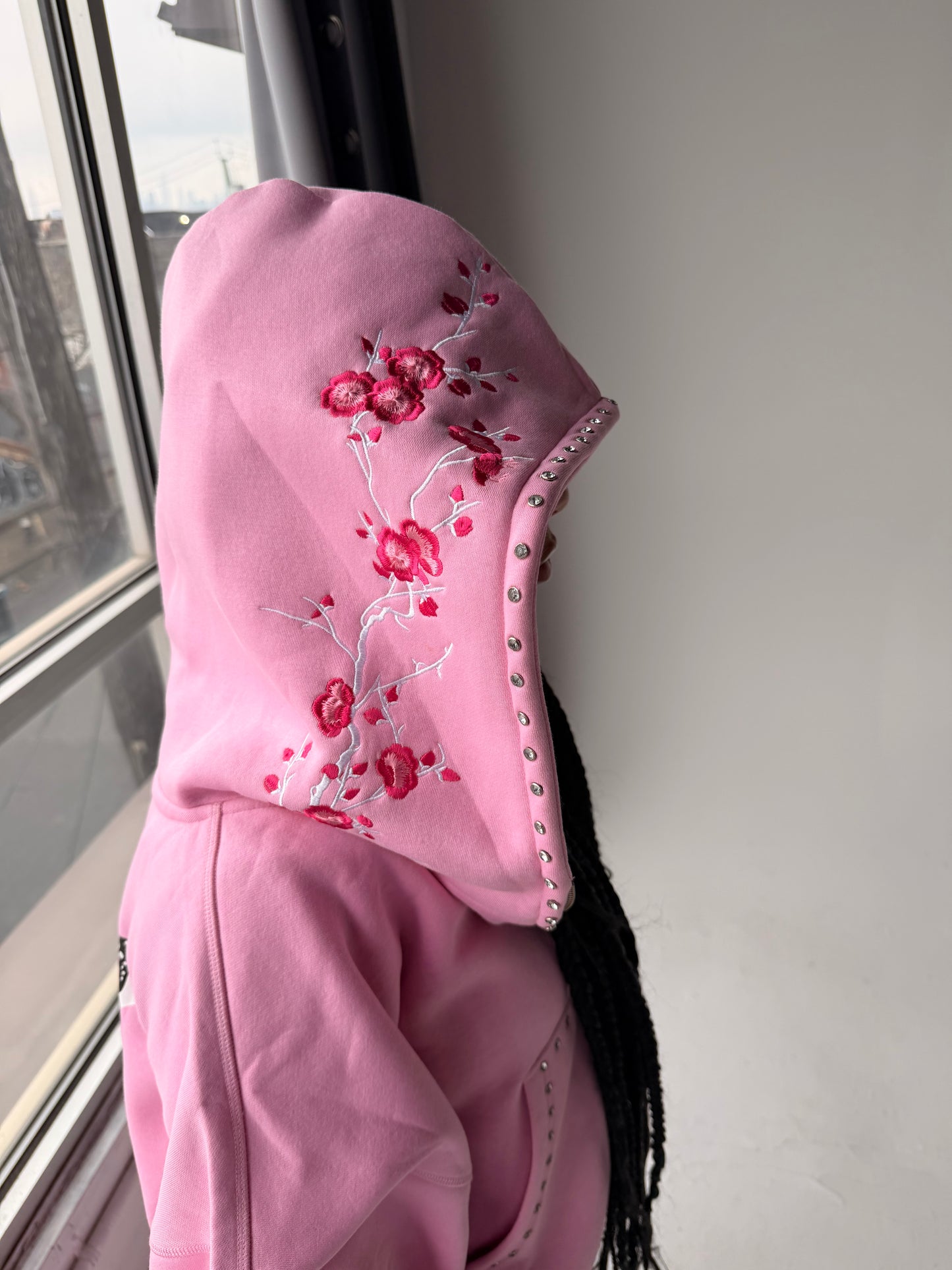 Concrete blossom sweat suit ( pink )