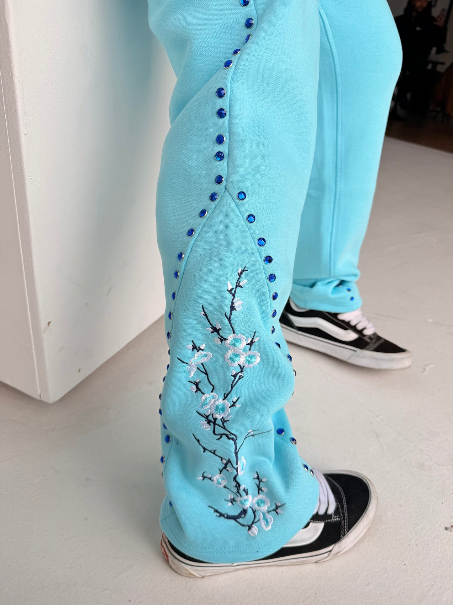 Concrete blossom sweat suit ( Blue )